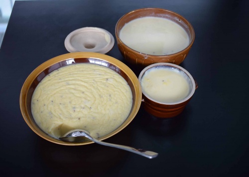 „HAUSKYJZA” (SER DOMOWY Z KMINKIEM) „HAUSKYJZA” (SER DOMOWY Z KMINKIEM)